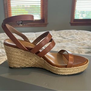 Vionic Capri Sabina Sandal, Tan, Natural Leather, Size 9M. Never worn.